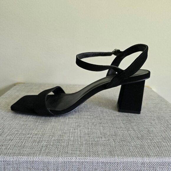 Bamboo Women's Black Suede Sandal Shoes Chunky Block Square Heel Ankle Strap 11 - Picture 9 of 12